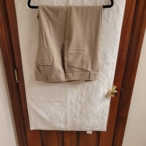 TAN Established 1962 size 18 capris